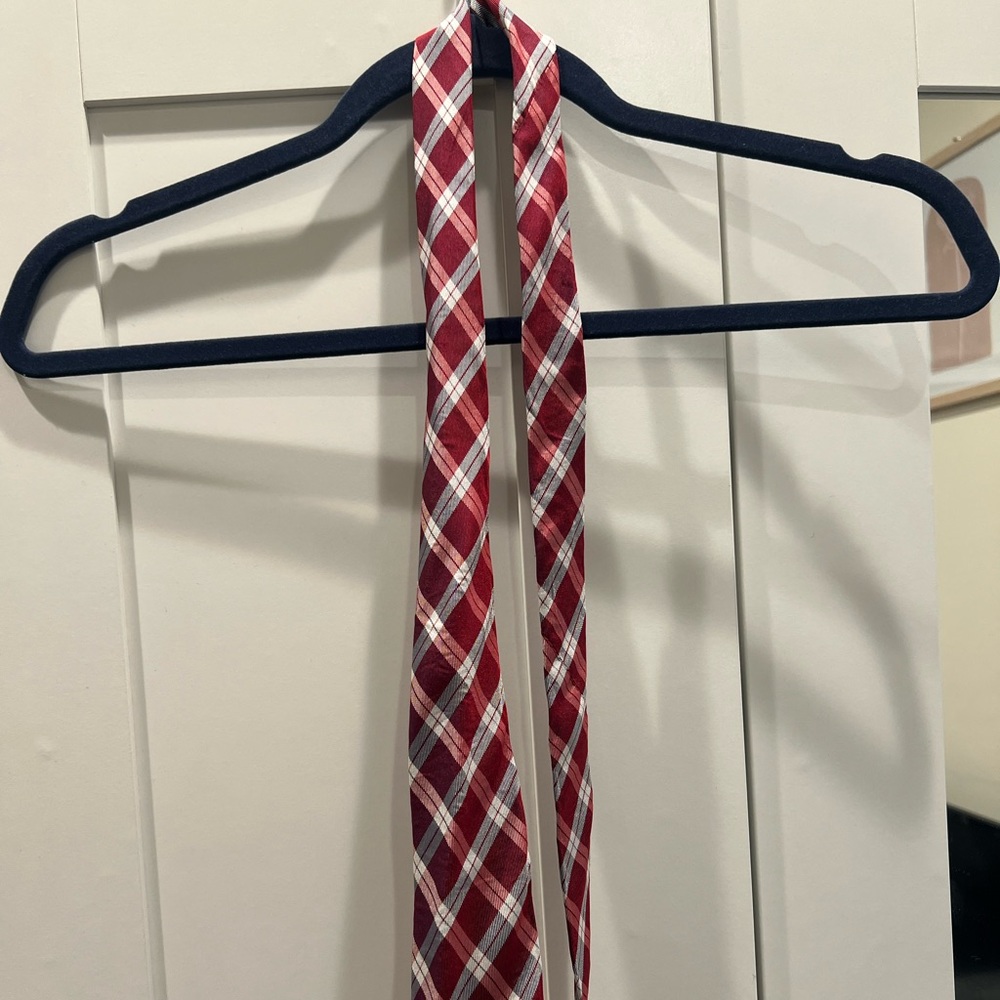 Via Regina Tie